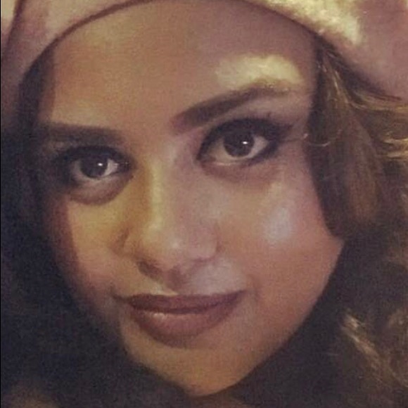 Meet your Posher, Brittany - Picture 1 of 1